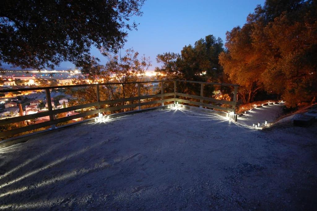 Fort Almanarre อิแยร์ ภายนอก รูปภาพ